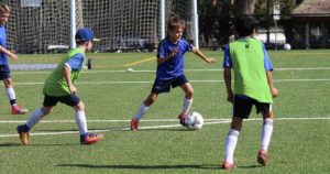 Sammy-Evading-Defenders